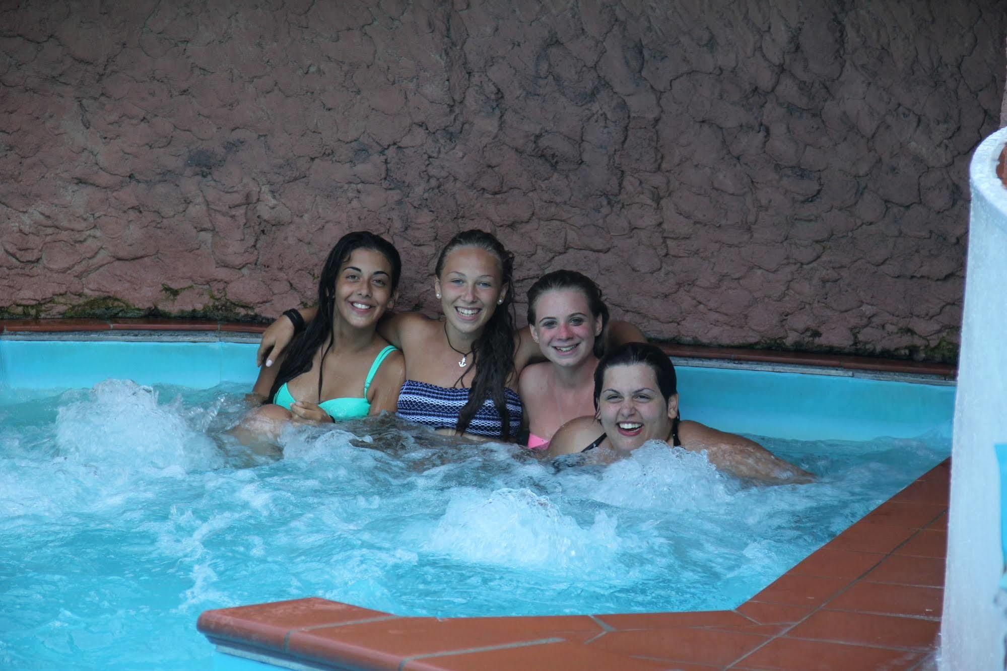 Caravelle Camping Village Ceriale Kültér fotó